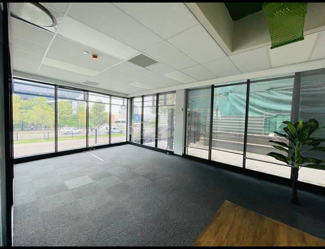 457M² OFFICE TO LET IN WATERFALL